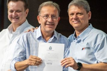 Prefeito Júnior conquista verba para reconstrução do Recinto de Guzolândia