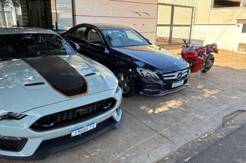 Polícia Civil prende suspeito e apreende veículos de luxo em investigação de agiotagem e lavagem de dinheiro