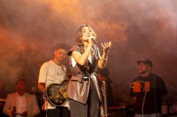 Noite mais fria do ano reúne multidão no Aviva Guzolândia 2025