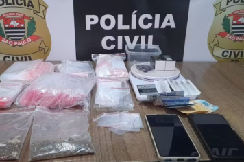 Polícia descobre loja de suplementos usada para vender drogas e anabolizantes 