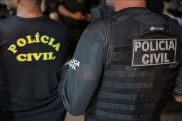 MP pede prisão de mulher que filmou filha agredindo criança amarrada