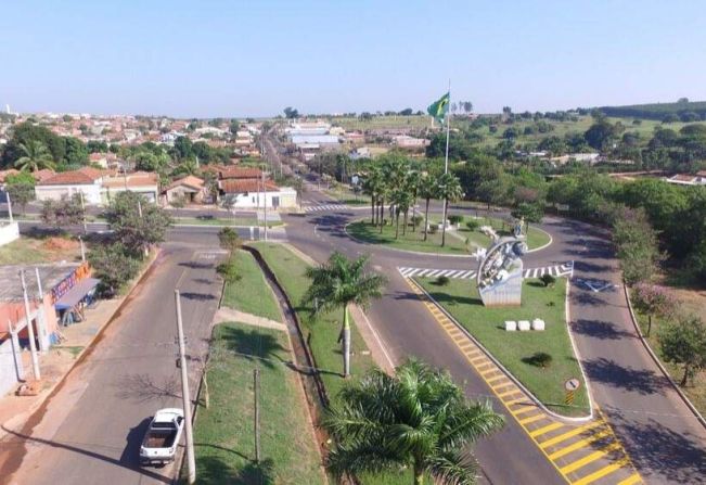 Justiça analisa ação que pode suspender IPTU e taxa de lixo em Santo Antônio do Aracanguá