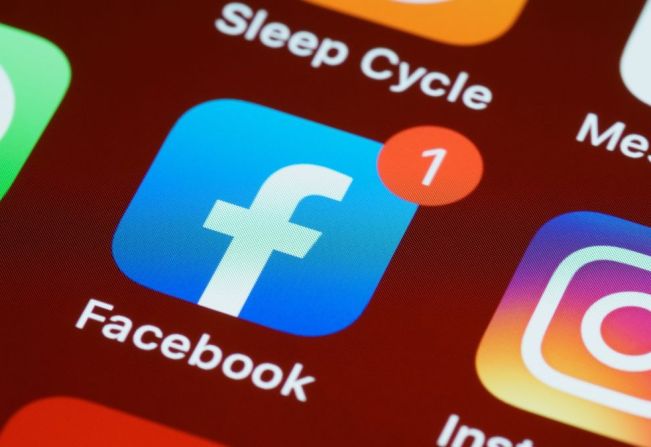 Justiça condena Facebook a restabelecer conta invadida e pagar indenização por danos morais em Auriflama