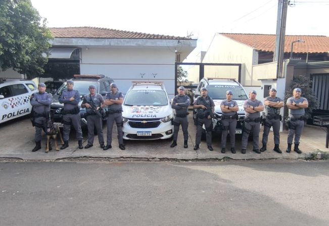 Homem é preso por tráfico após Polícia Militar encontrar mais de 1 quilo de maconha nos fundos de residência em Auriflama