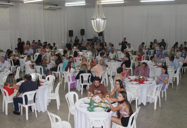 Noite Italiana em Auriflama terá show de Ciridião Frota e gastronomia típica neste sábado