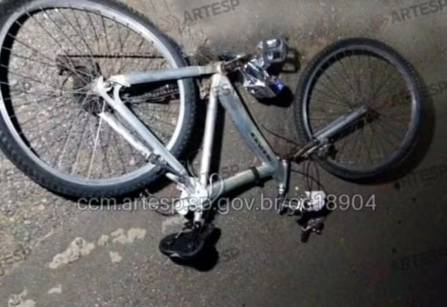 Ciclista morre atropelado em rodovia; motorista foge sem prestar socorro