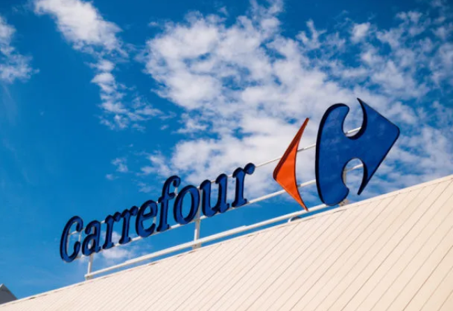 Justiça condena Carrefour a devolver valor de ar-condicionado vendido com defeito e sinais de uso