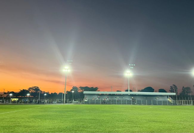 Prefeitura investe na modernização da iluminação do Conjunto Poliesportivo com lâmpadas de LED
