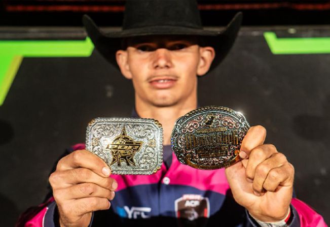 Estreante de Auriflama brilha em rodeio nacional e conquista título na PBR em Minas Gerais