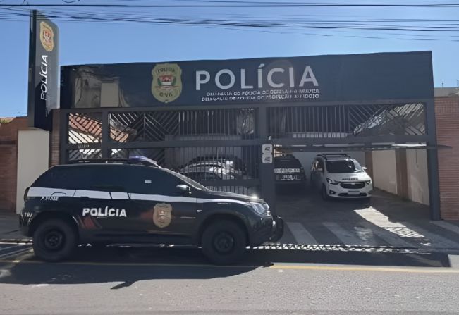 Padrasto é preso suspeito de agredir criança de 2 anos após se irritar com tosse