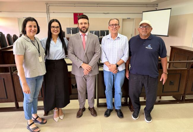 Fórum de Auriflama passa por pintura após 18 anos sem manutenção