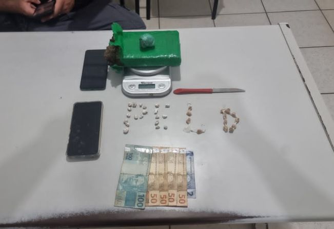 Dois adolescentes são apreendidos por tráfico de drogas em Guzolândia