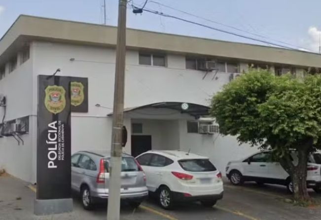 Mulher é encontrada morta dentro de casa com ferimentos na cabeça; caso é investigado como feminicídio