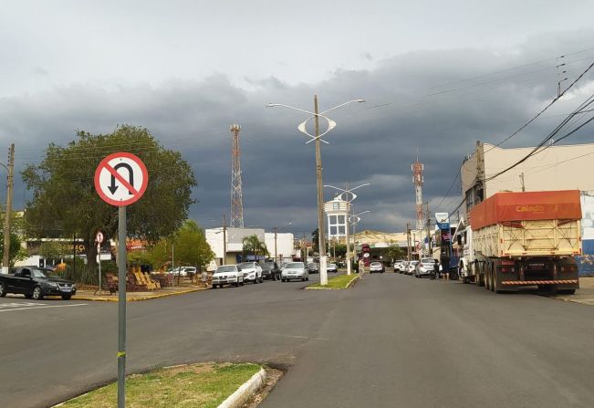 Previsão do tempo para esta terça-feira indica chuva rápida e trovoadas ao longo do dia
