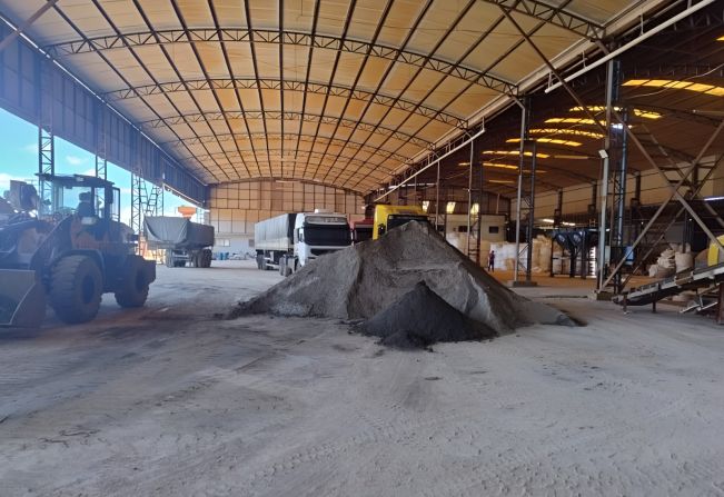 Fábrica clandestina de fertilizantes é fechada após fiscalização