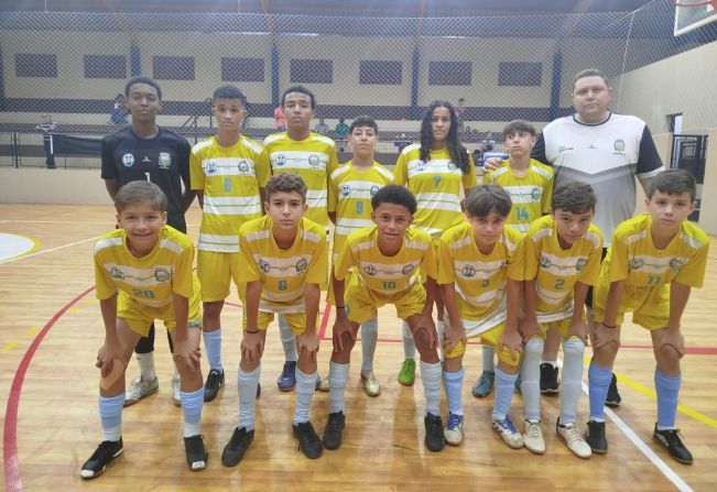 Escolinha de Futsal de Auriflama brilha na Copa Saboraki