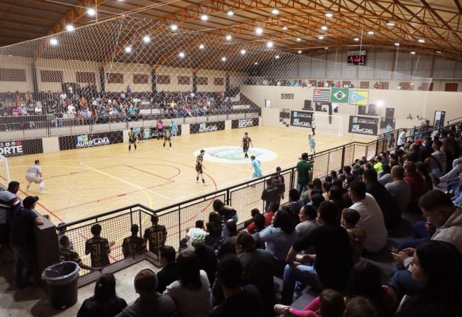 Auriflama terá finais do Campeonato de Futsal na sexta e festa com show no sábado