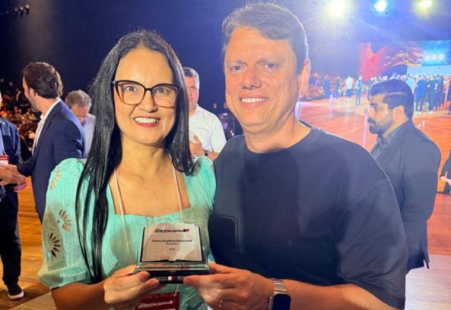 Auriflama recebe Prêmio Excelência Educacional pelo segundo ano seguido