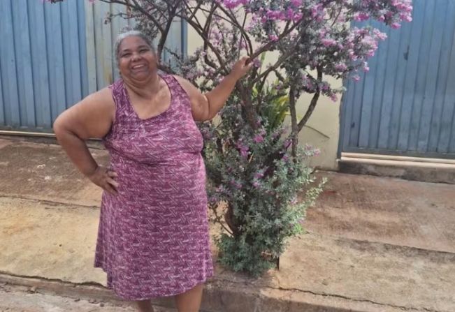 Idosa que saiu de casa com sacola é encontrada morta em canavial