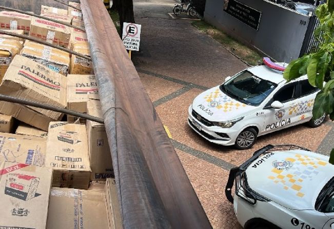 Polícia Rodoviária apreende carga de cigarros no valor de R$1,2 milhão