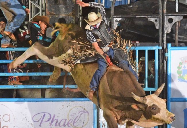 Festa do Peão de Auriflama começa nesta quinta-feira (6)