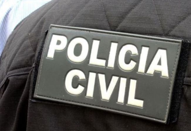 Enteado ataca padrasto com golpes de facão durante churrasco em família