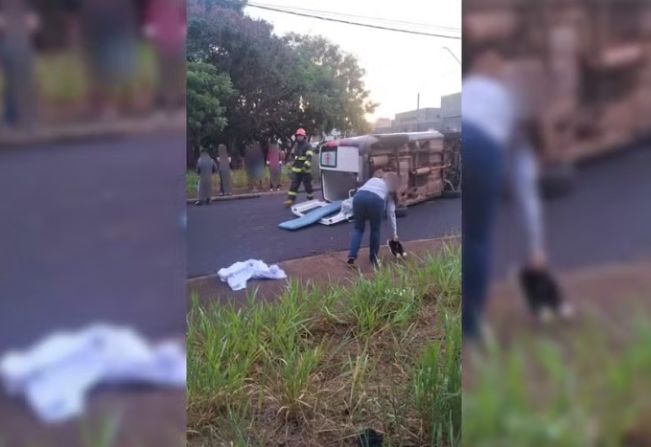 Bebê morre e mãe fica gravemente ferida após ambulância tombar em acidente